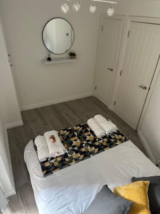 Modern 1-Bed Apartment Μπέλφαστ Εξωτερικό φωτογραφία